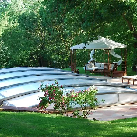 Bordeneuve Et Bien-etre Bed & Breakfast *