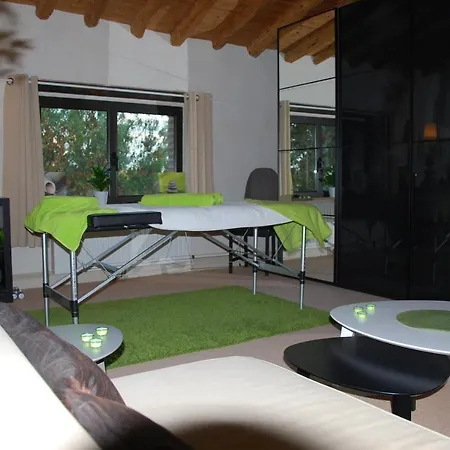 Bordeneuve Et Bien-etre Bed & Breakfast Caignac